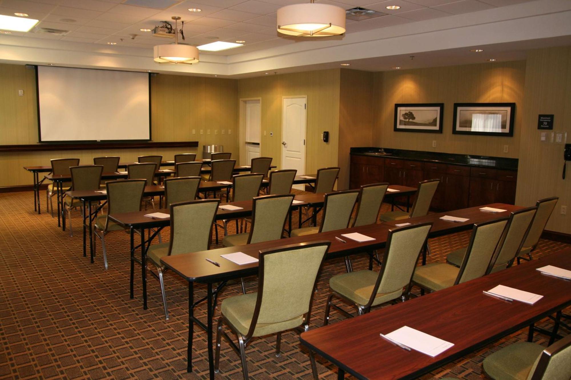 Hampton Inn Crossville Bagian luar foto