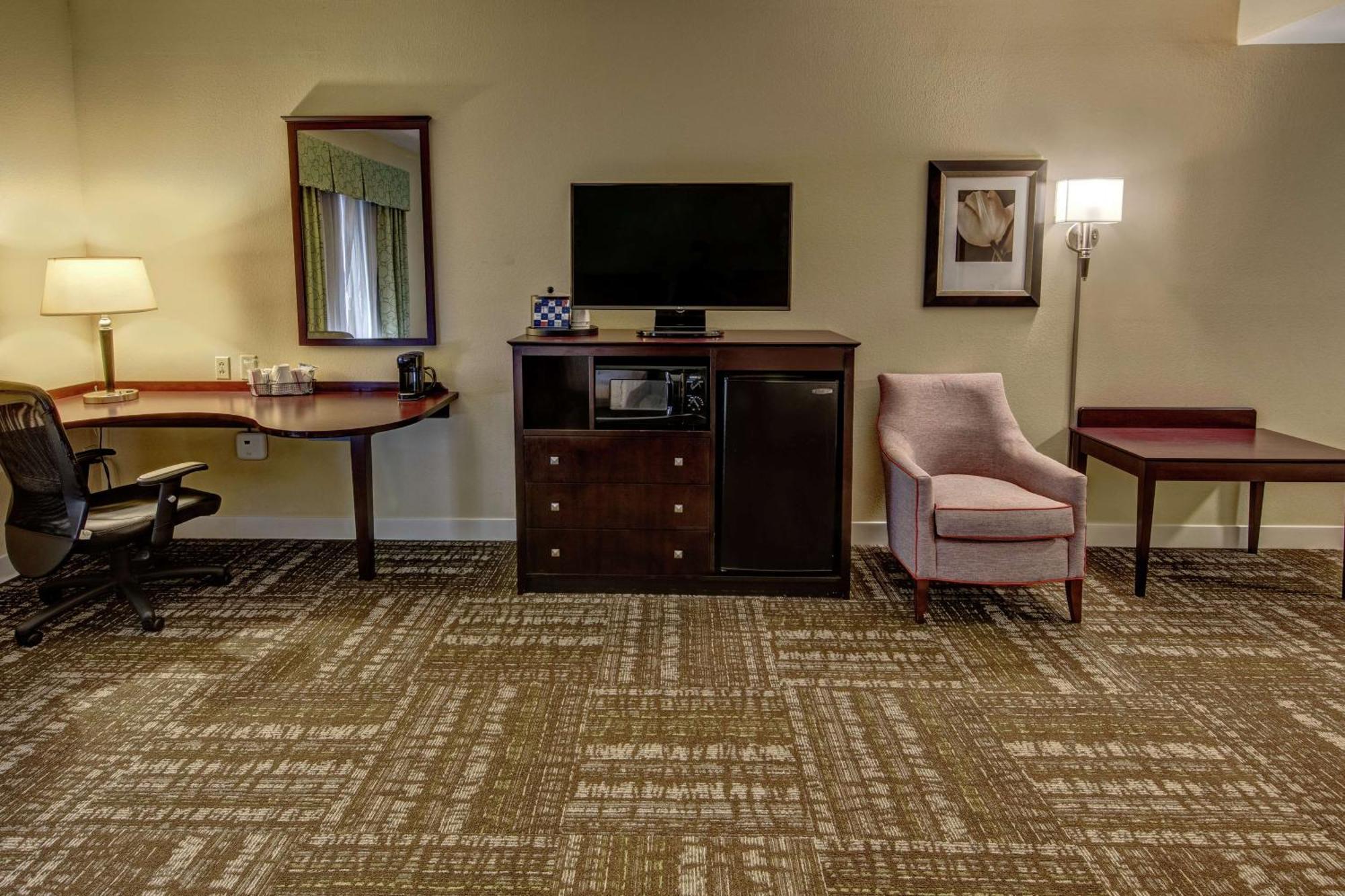 Hampton Inn Crossville Bagian luar foto