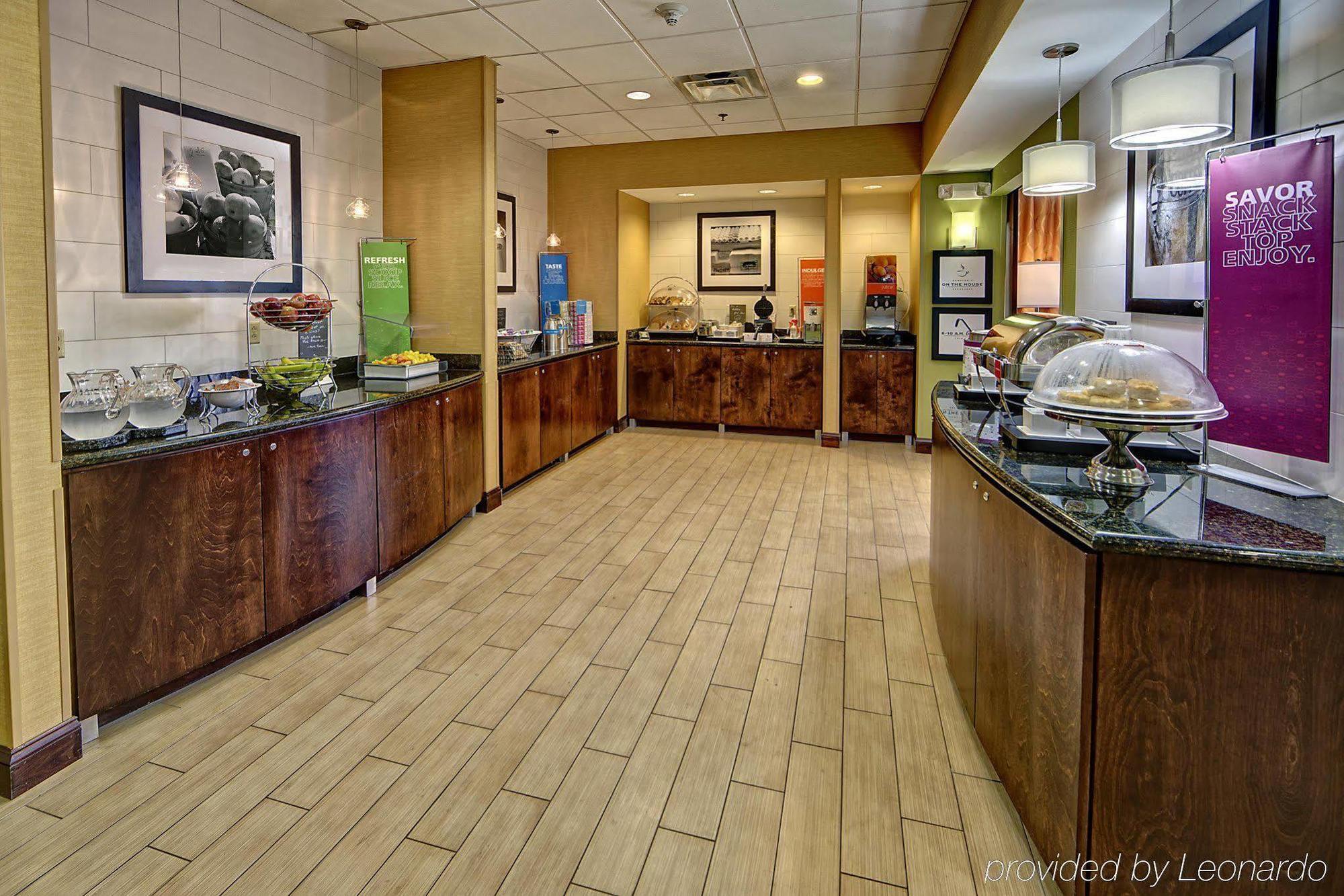 Hampton Inn Crossville Bagian luar foto