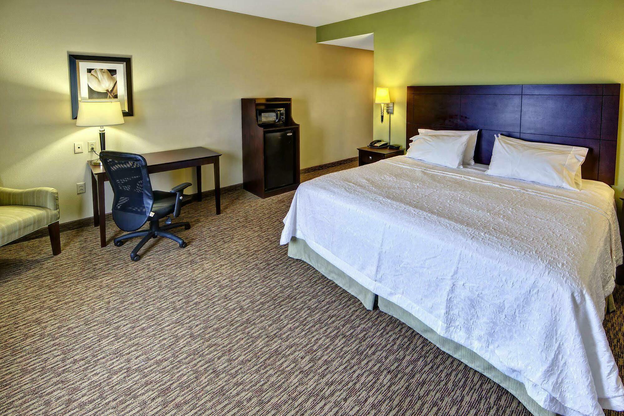 Hampton Inn Crossville Bagian luar foto